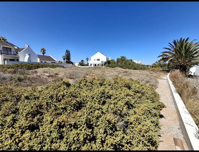 LAND FOR SALE IN GOLDEN MILE